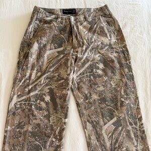 Abercrombie & Fitch Camouflage Cargo Pants